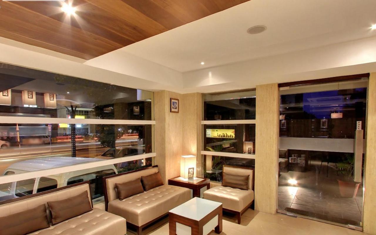 Krios Hotel - Near Sg Highway, Ahmedabad Exteriör bild